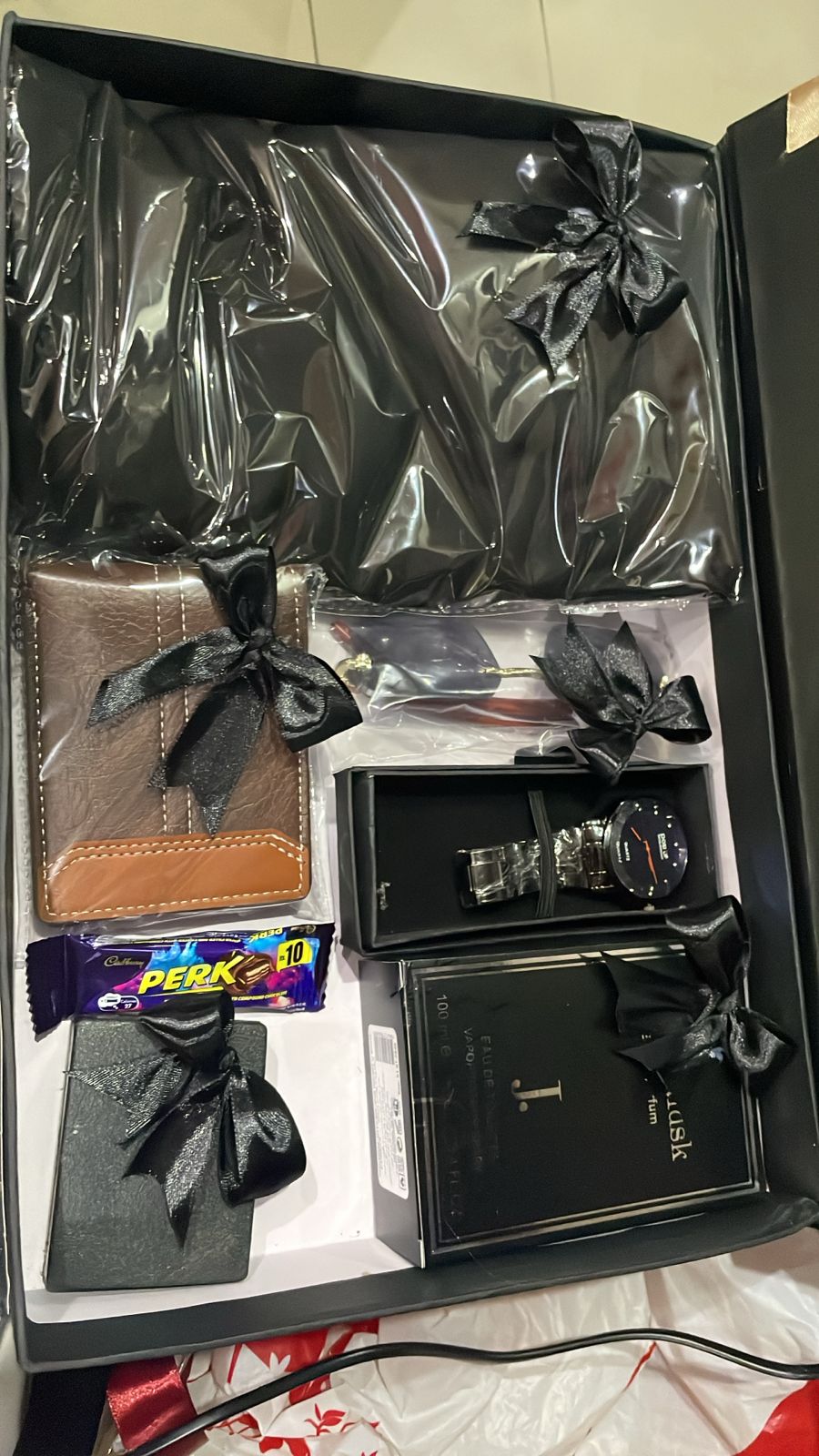 DEAL BOX  J.suit+Rolex Watch +J. PERFUME +Leather wallet+sunglasses
